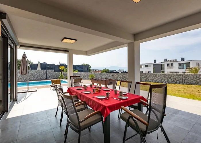 Apartments Aqua