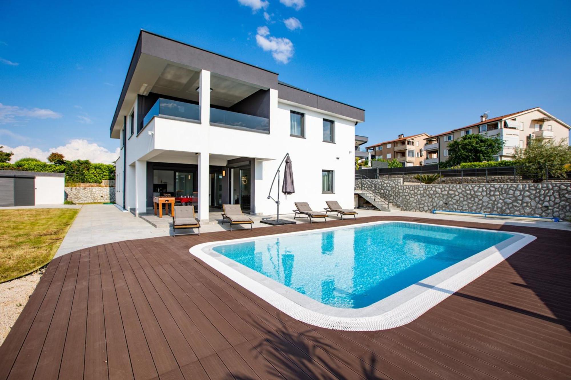 Aqua Villa